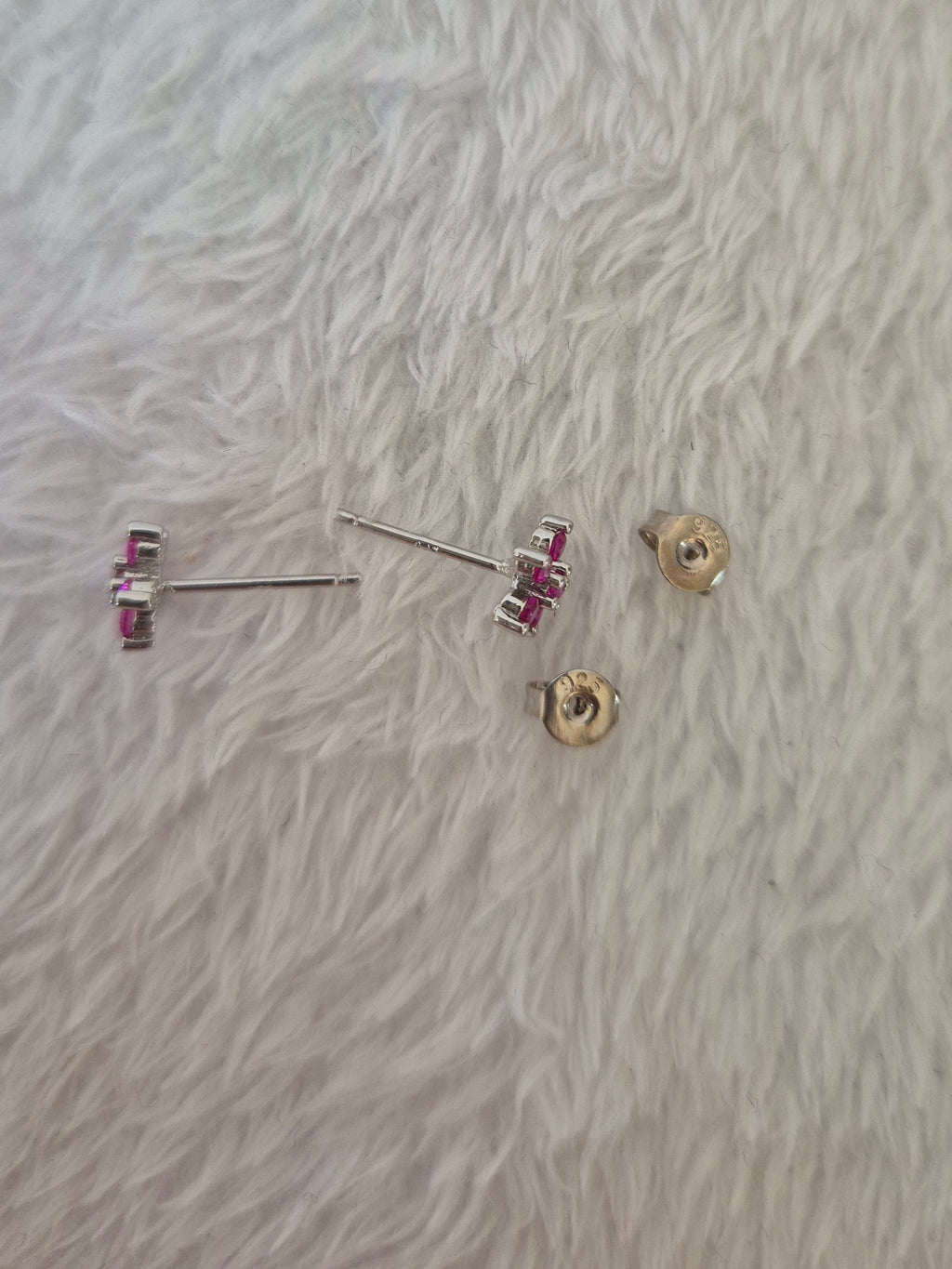 Boucles d'oreilles étoiles fuschia