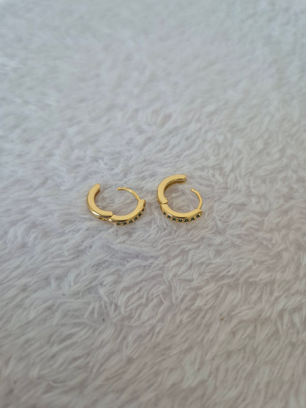 Mini créoles strass verts