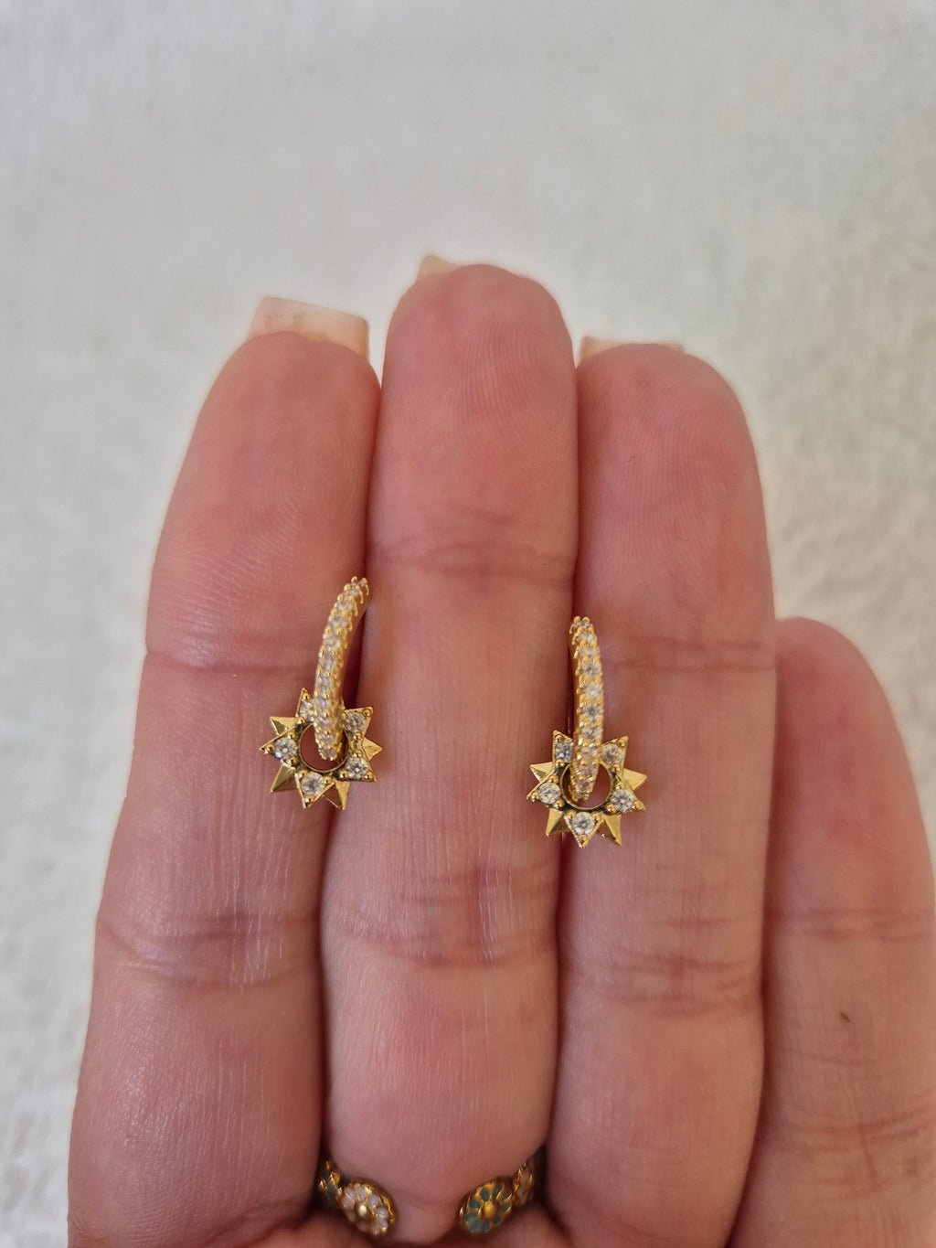 Boucles d'oreilles étoiles et strass