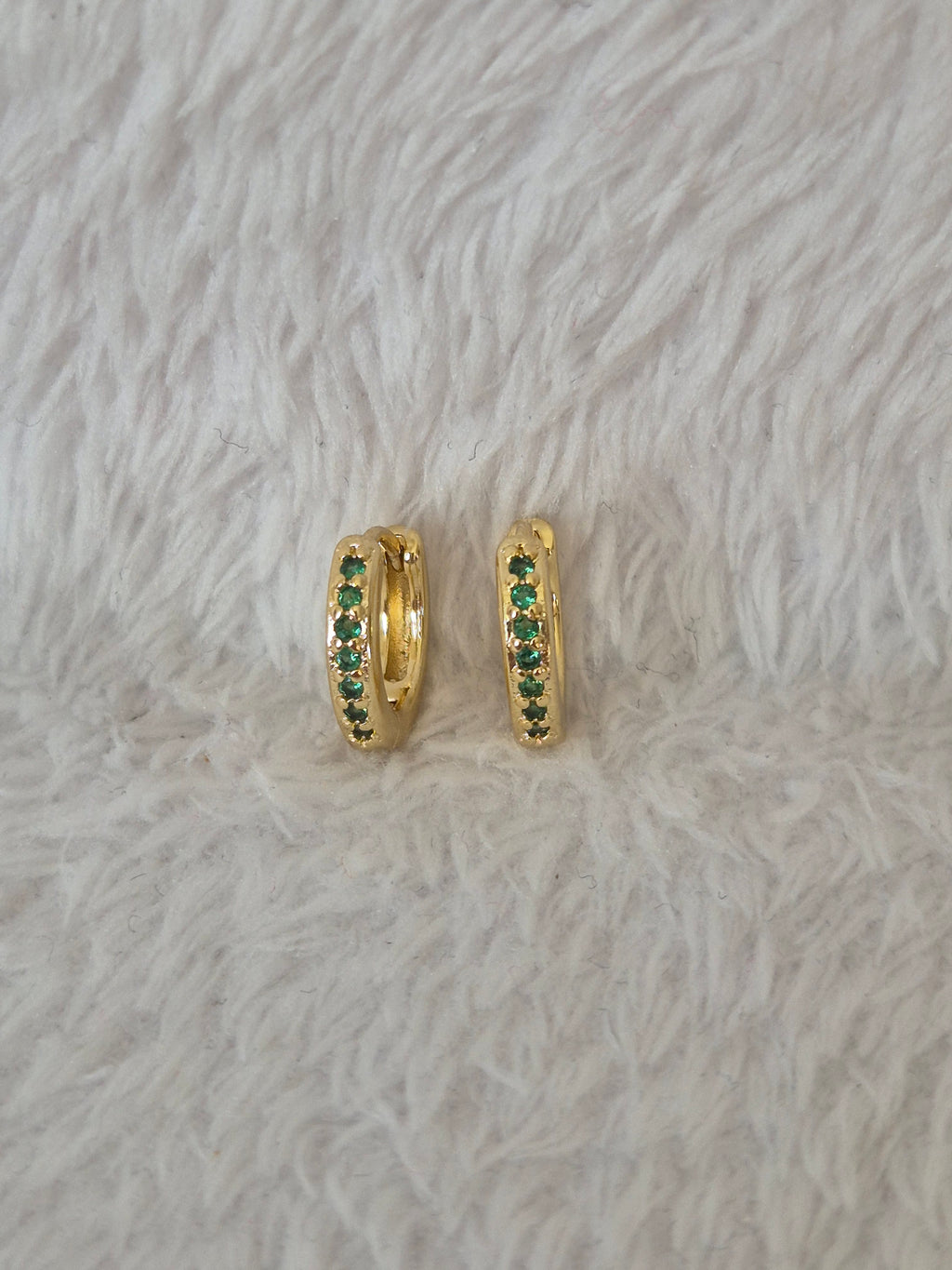 Mini créoles strass verts