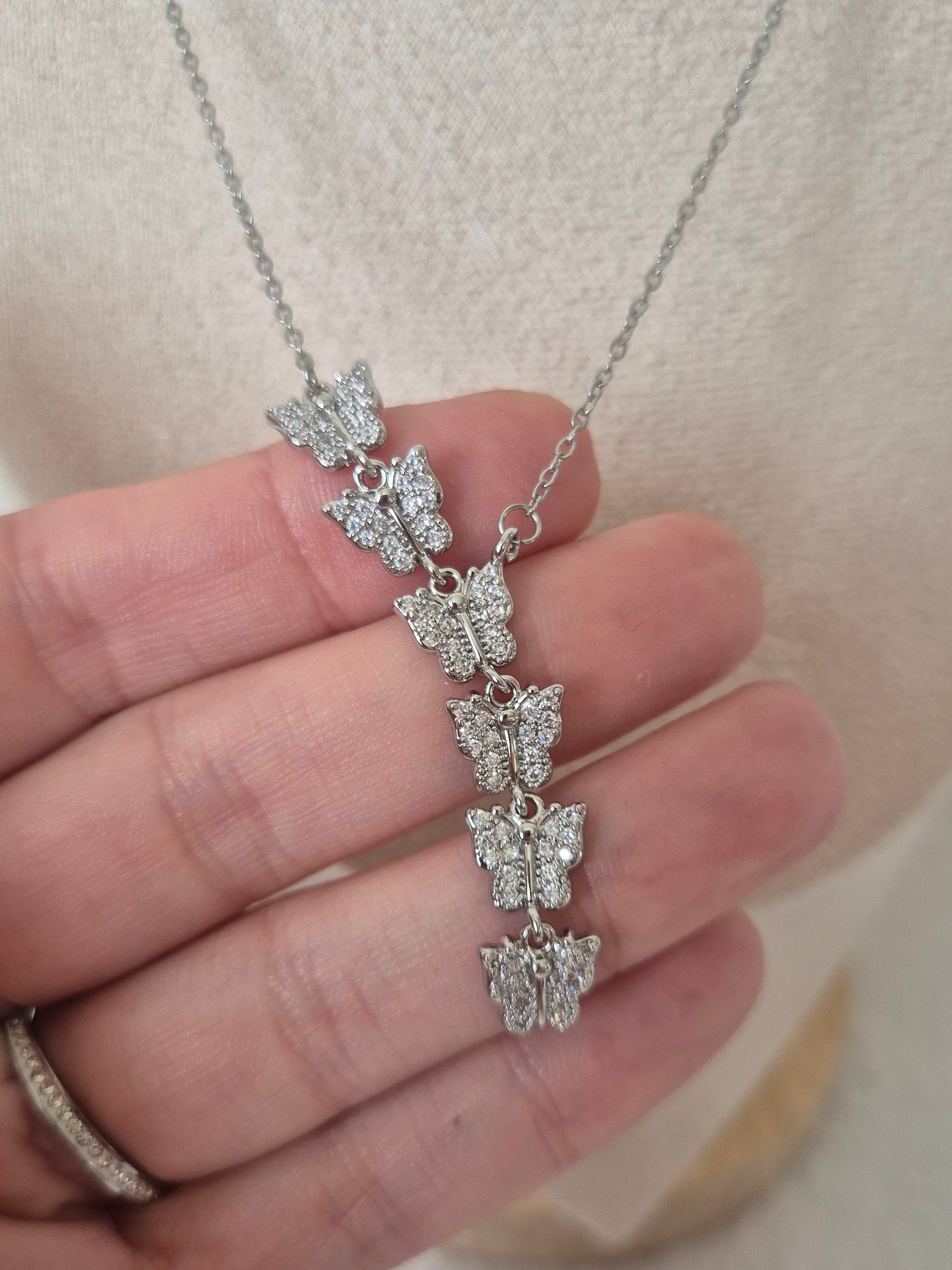Collier papillons