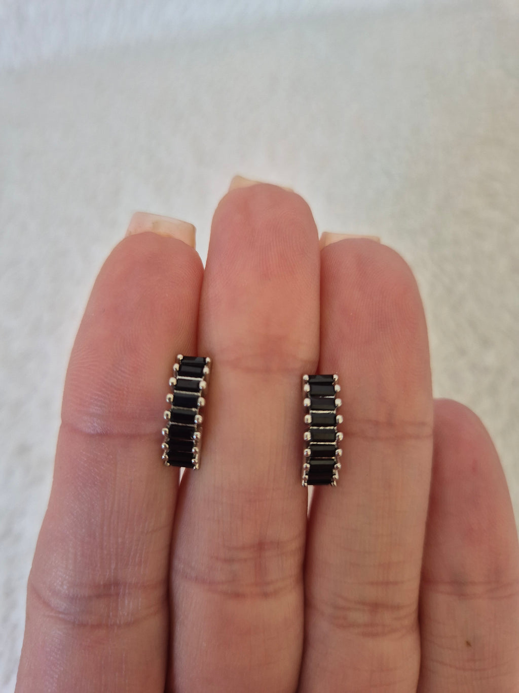 Boucles d'oreilles strass noirs