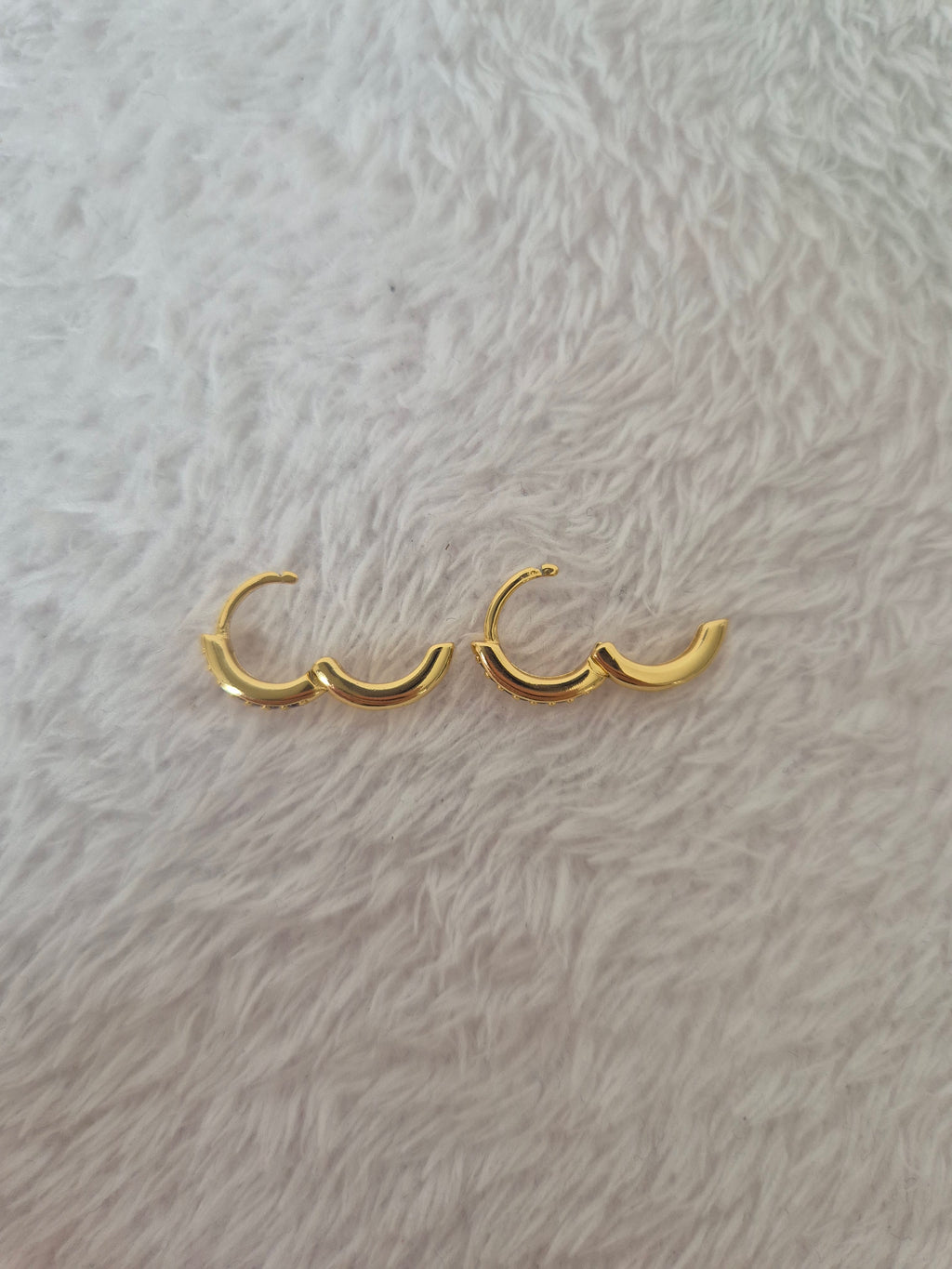 Boucles d'oreilles strass violets