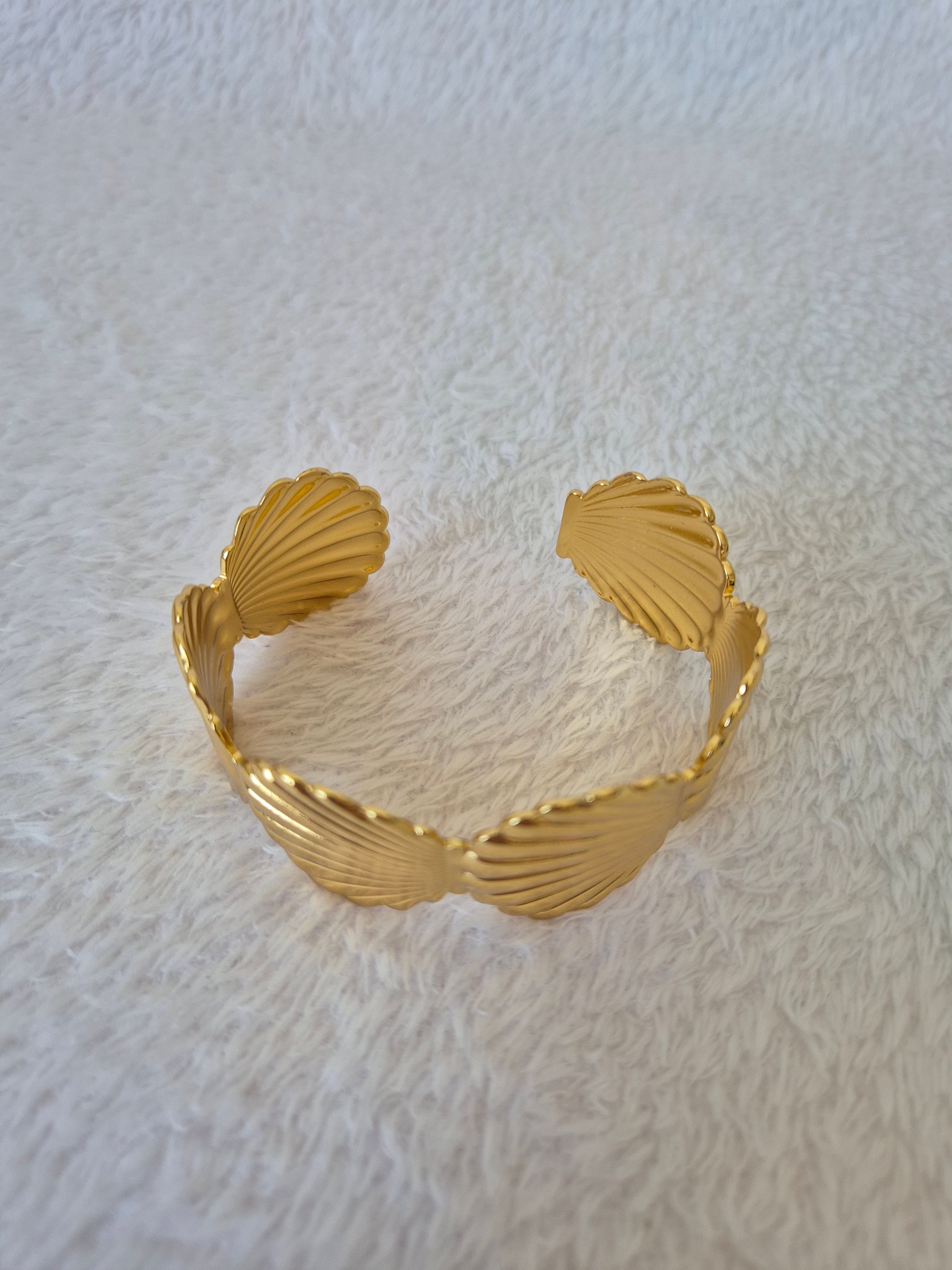 Bracelet manchette coquillages