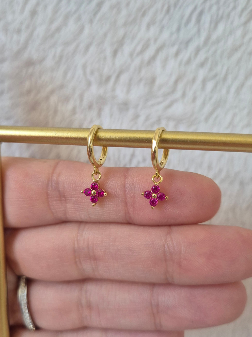 Boucles d'oreilles strass fuschia