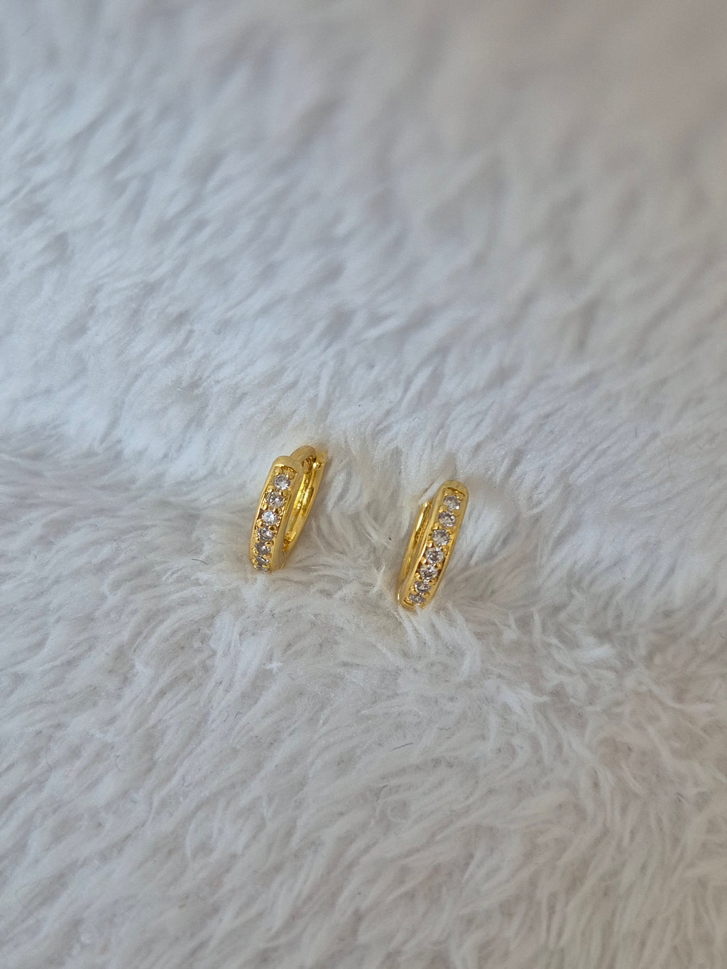 Mini créoles strass diamants