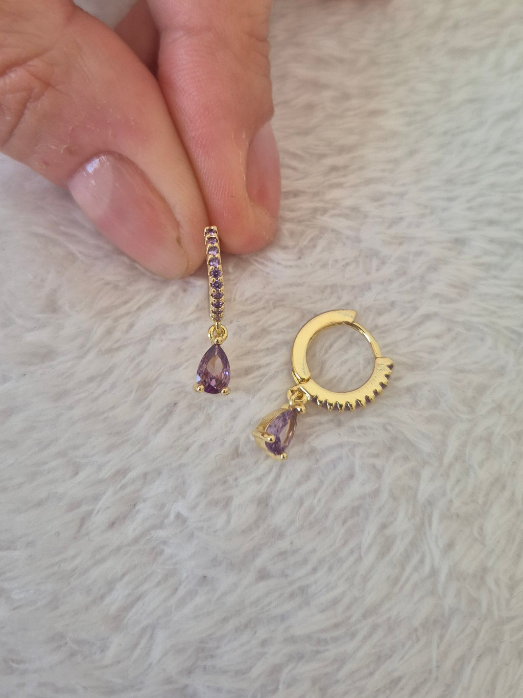 Boucles d'oreilles strass violets