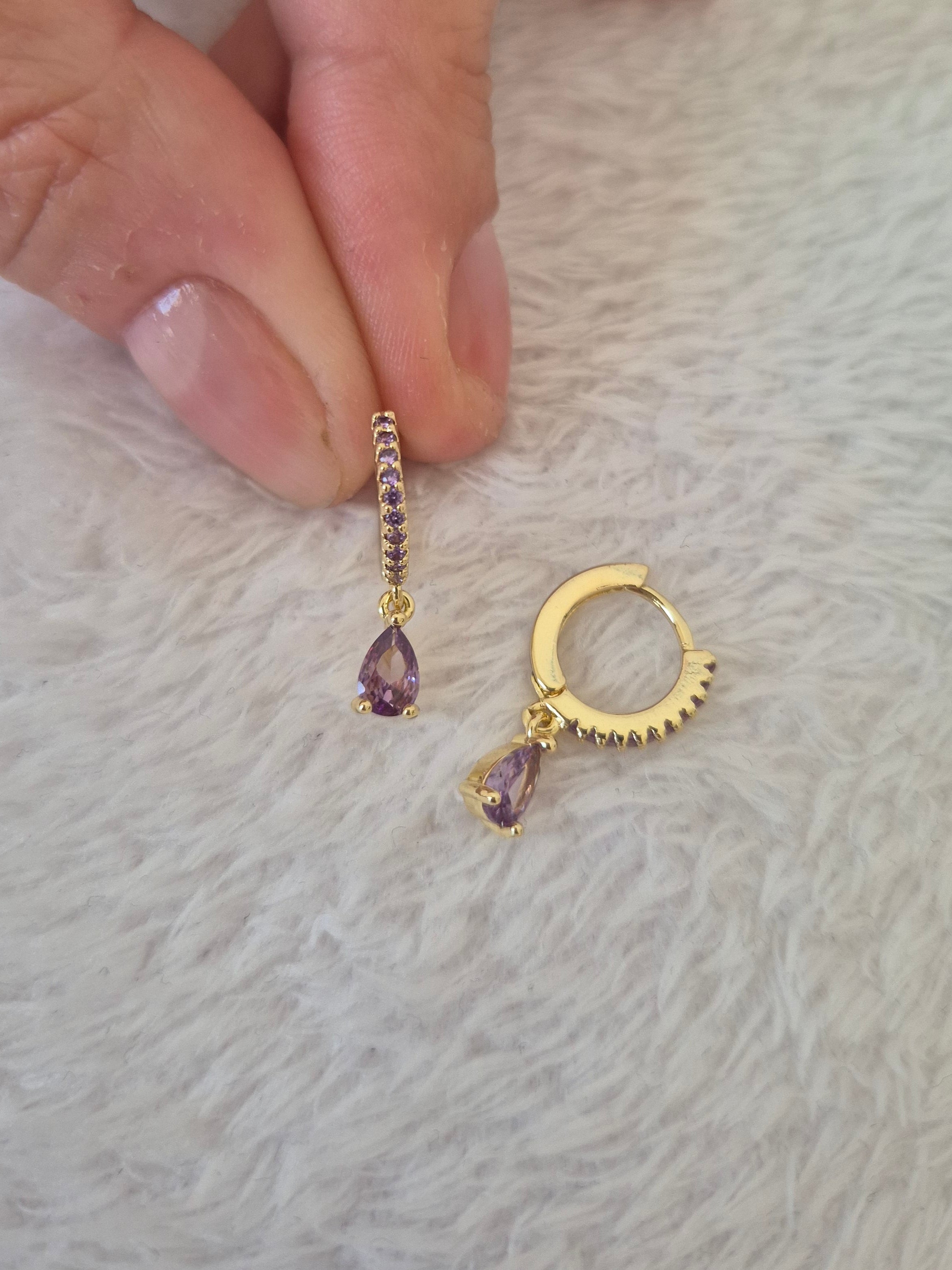 Boucles d'oreilles strass violets