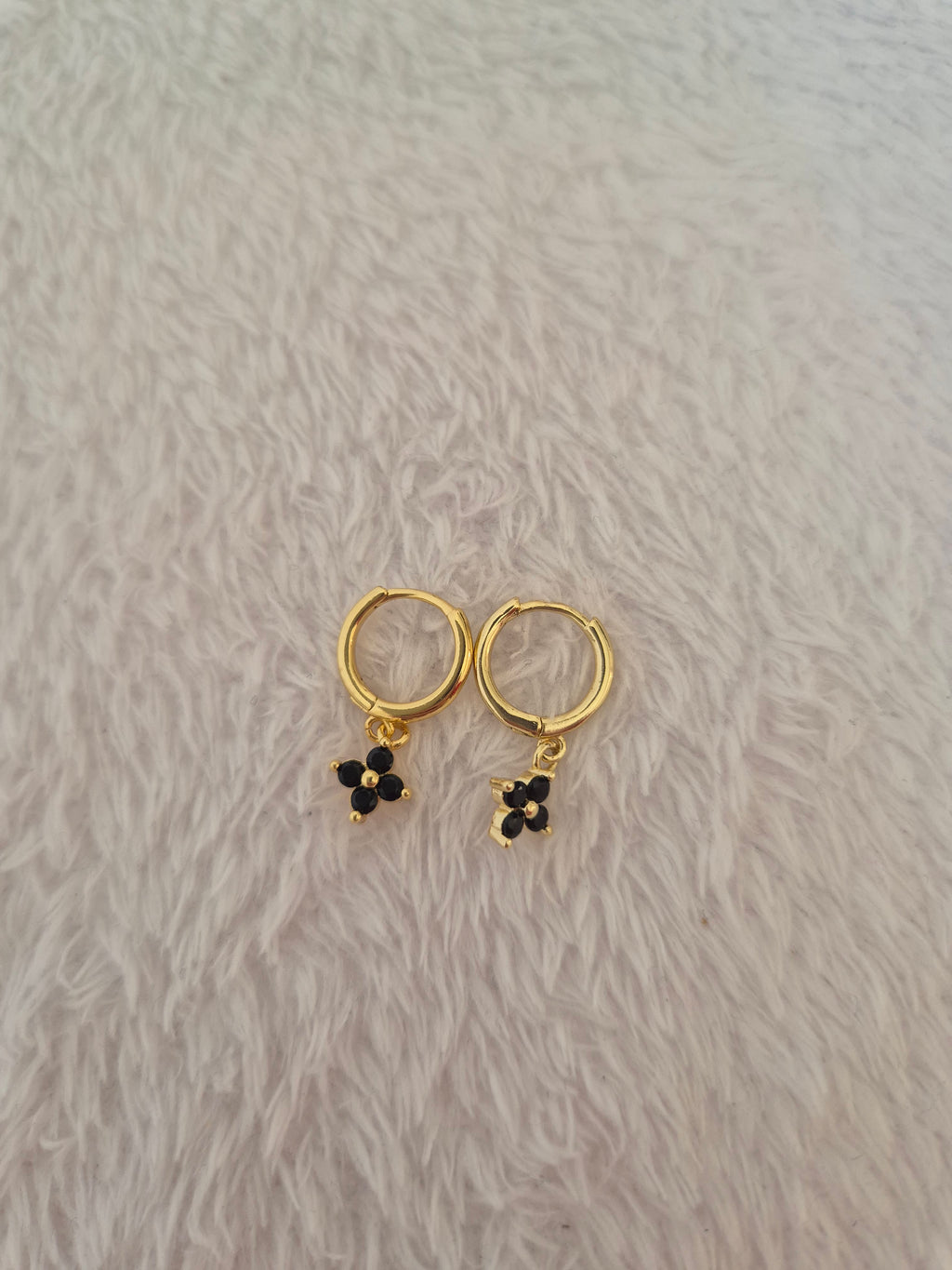Boucles d'oreilles strass noirs