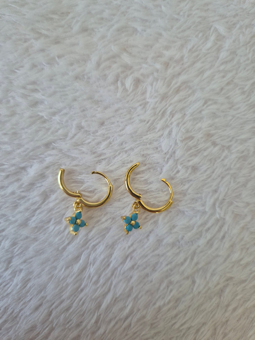 Boucles d'oreilles strass bleus