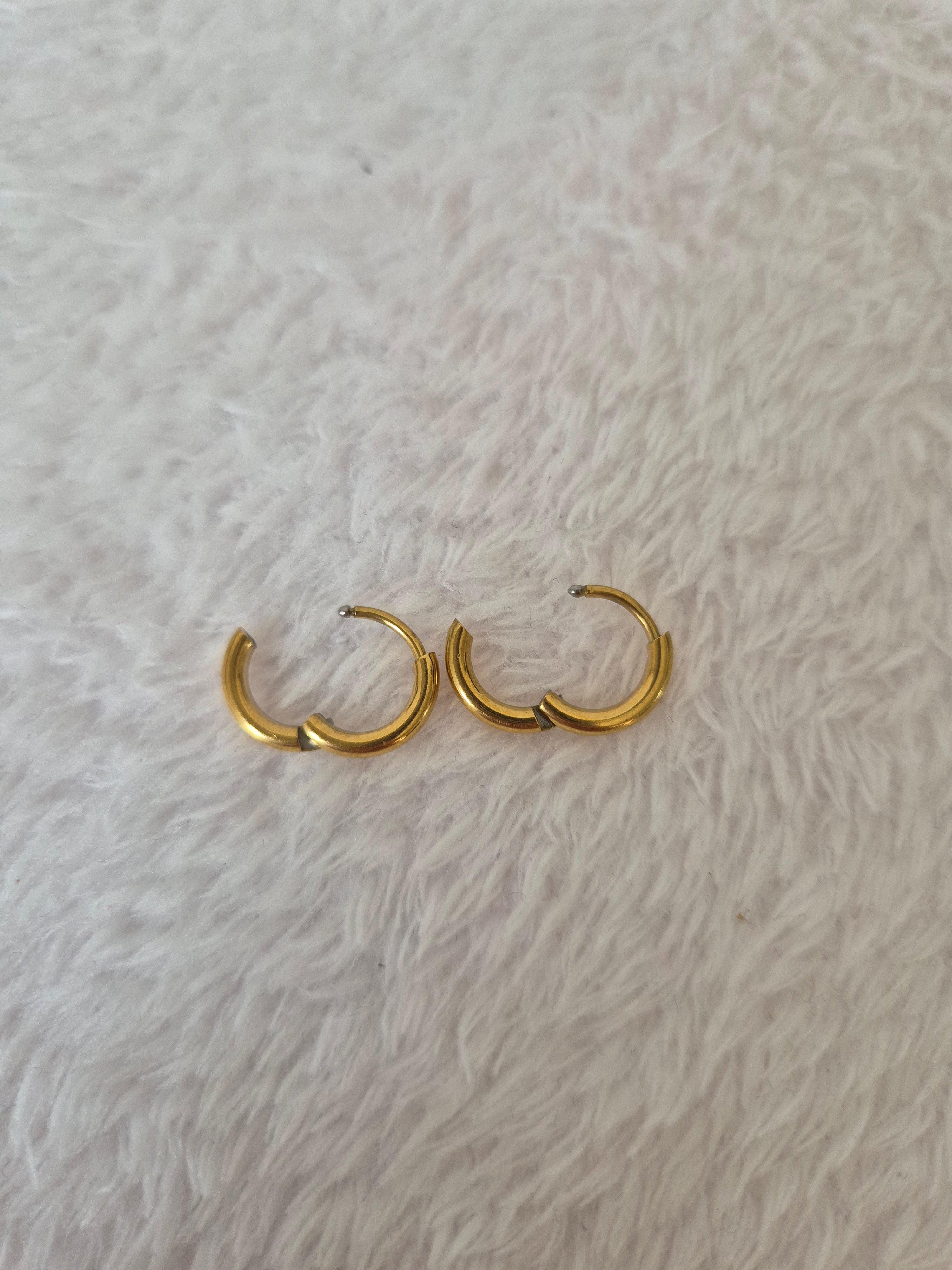Mini créoles dorées