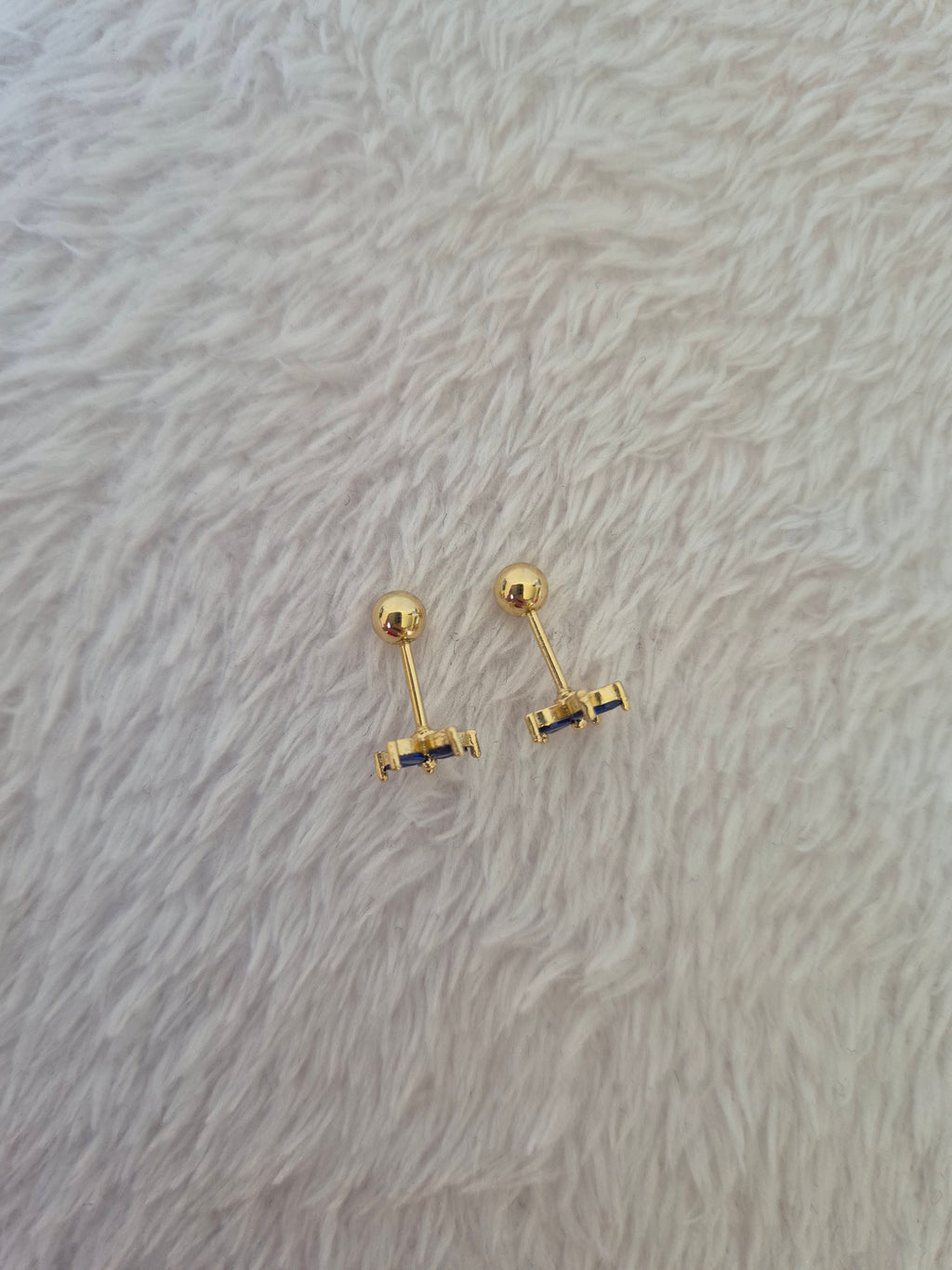 Boucles d'oreilles fleurs bleues marines