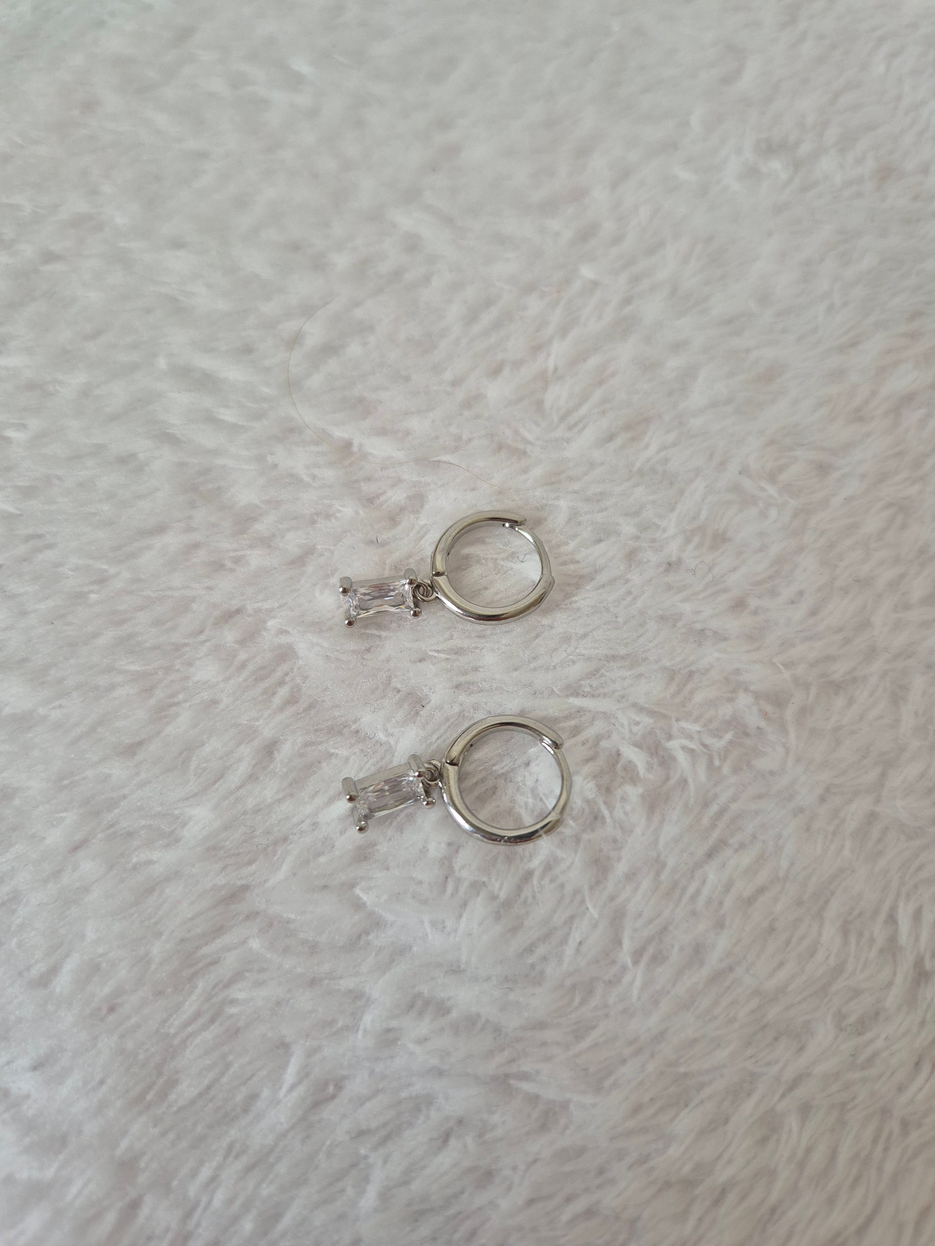 Boucles d'oreilles strass rectangulaires