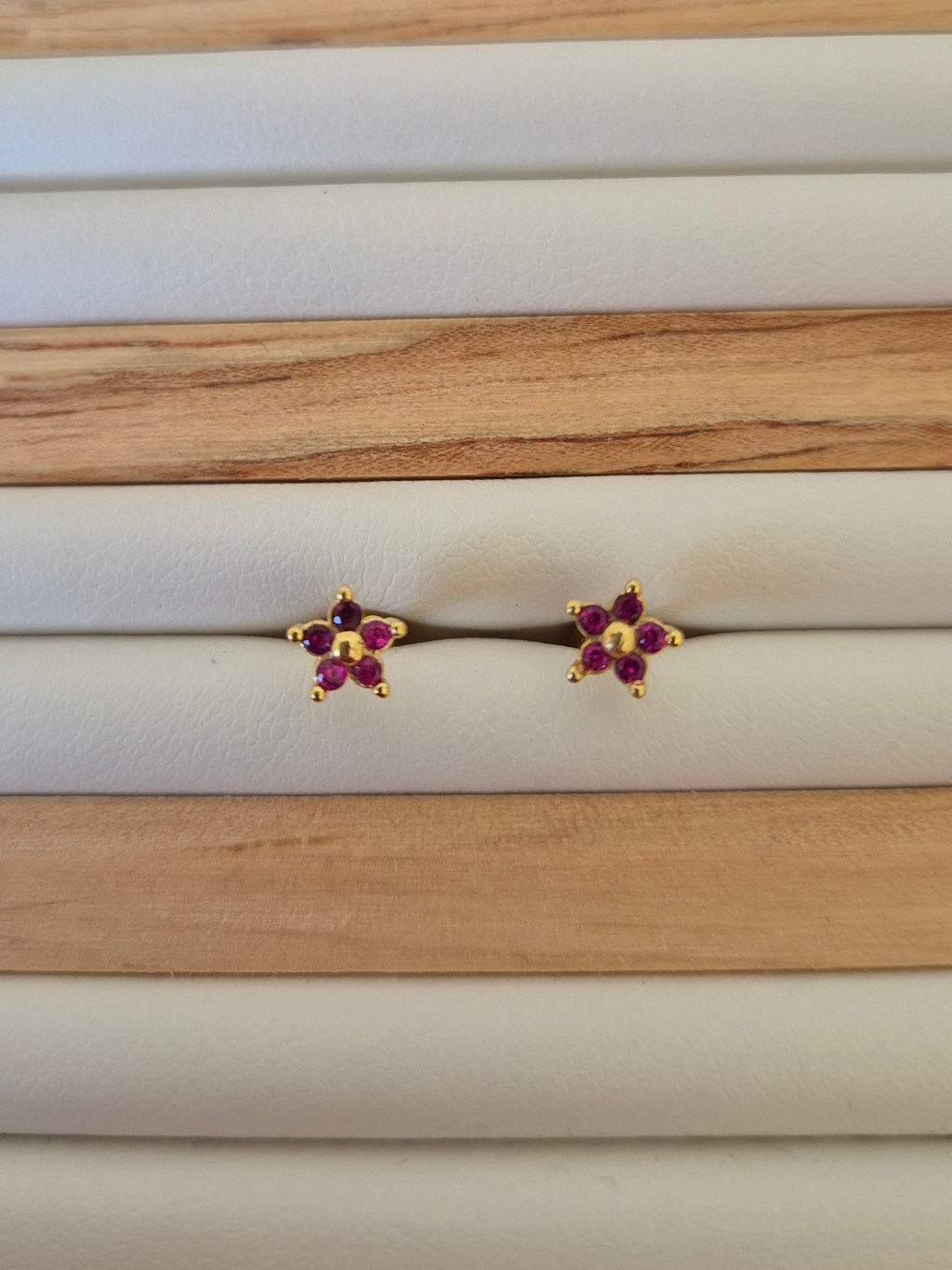Boucles d'oreilles fleurs fuschia