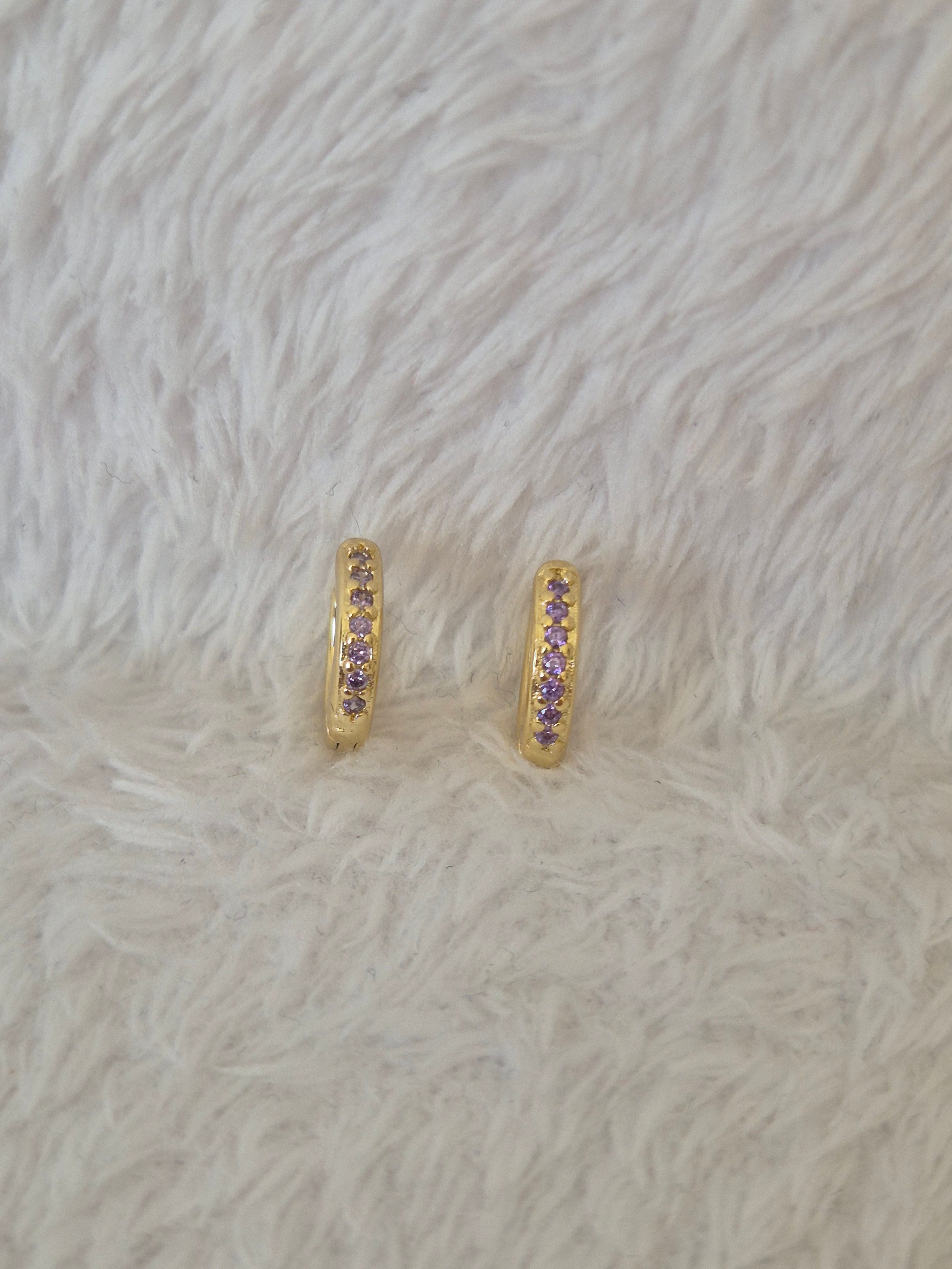 Mini créoles strass violets