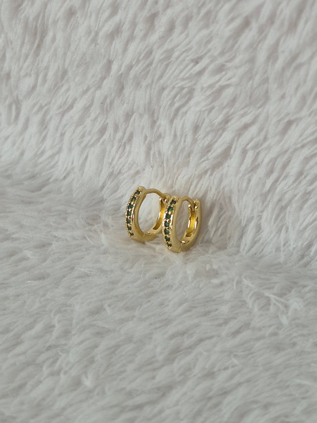 Mini créoles strass verts