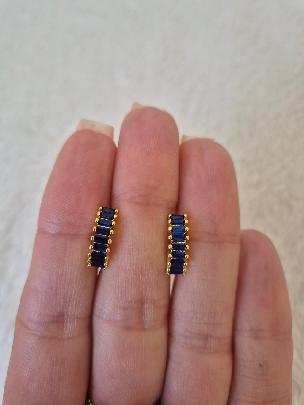 Boucles d'oreilles strass bleus marines