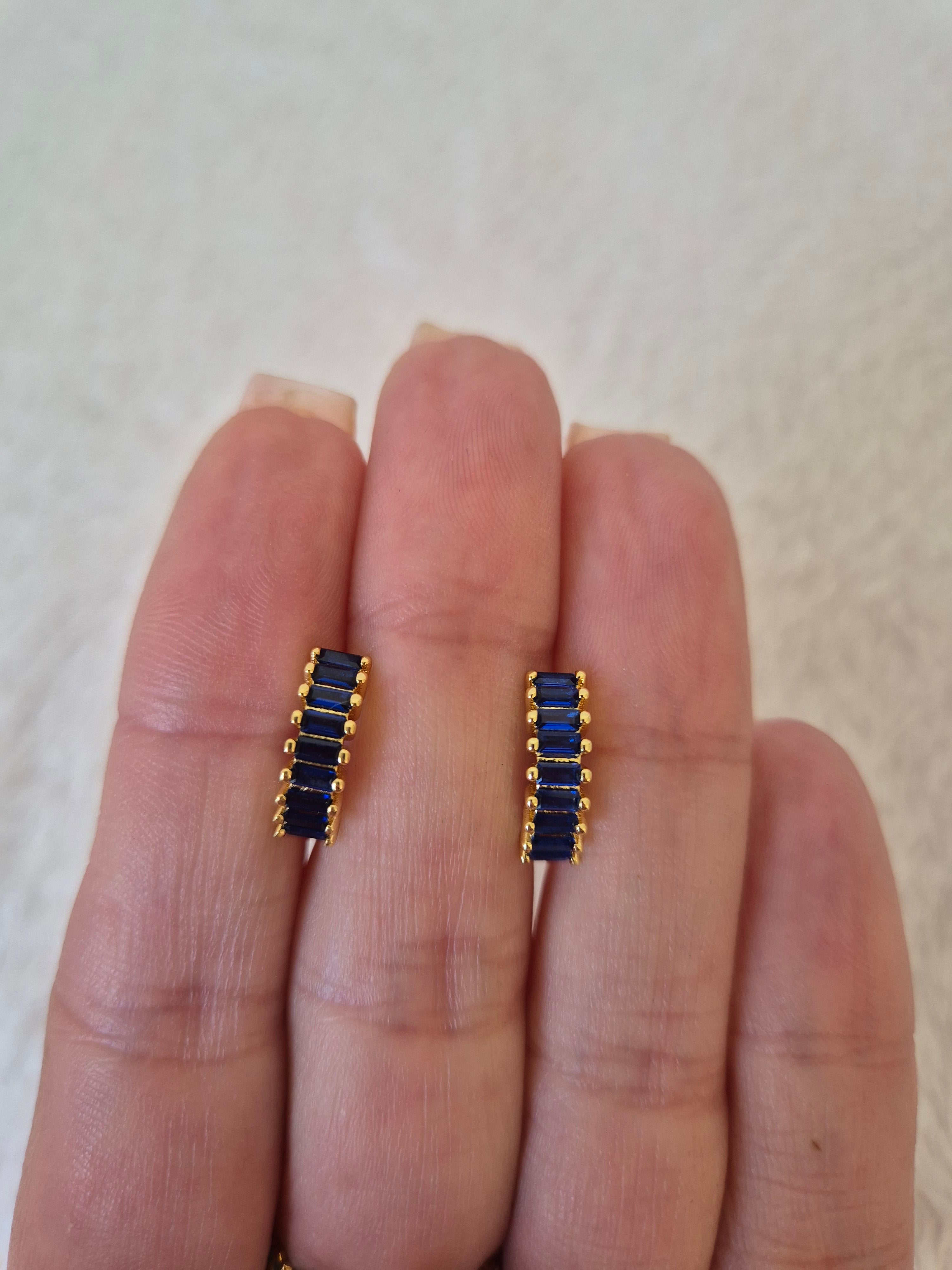 Boucles d'oreilles strass bleus marines