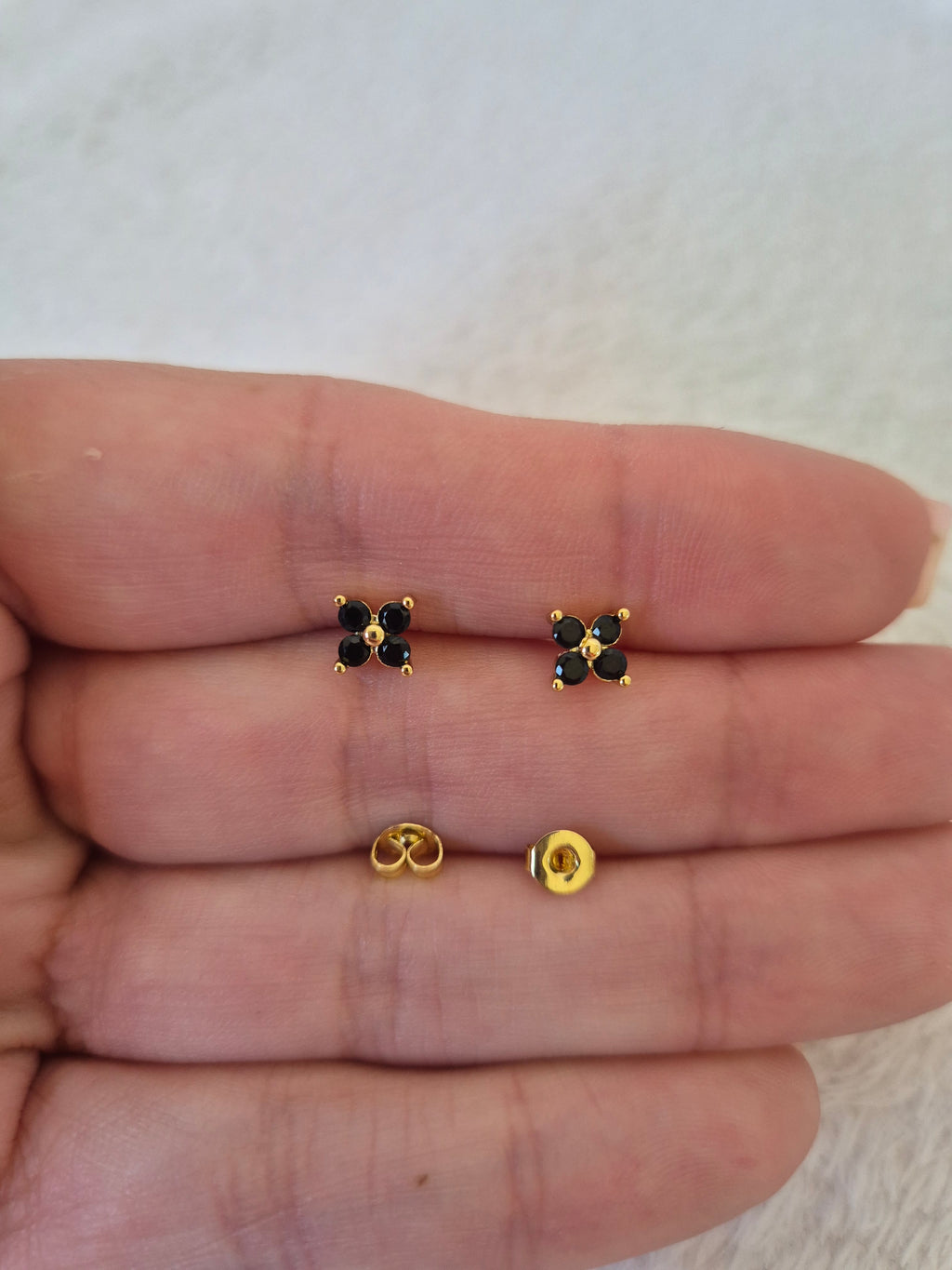 Boucles d'oreilles strass noirs