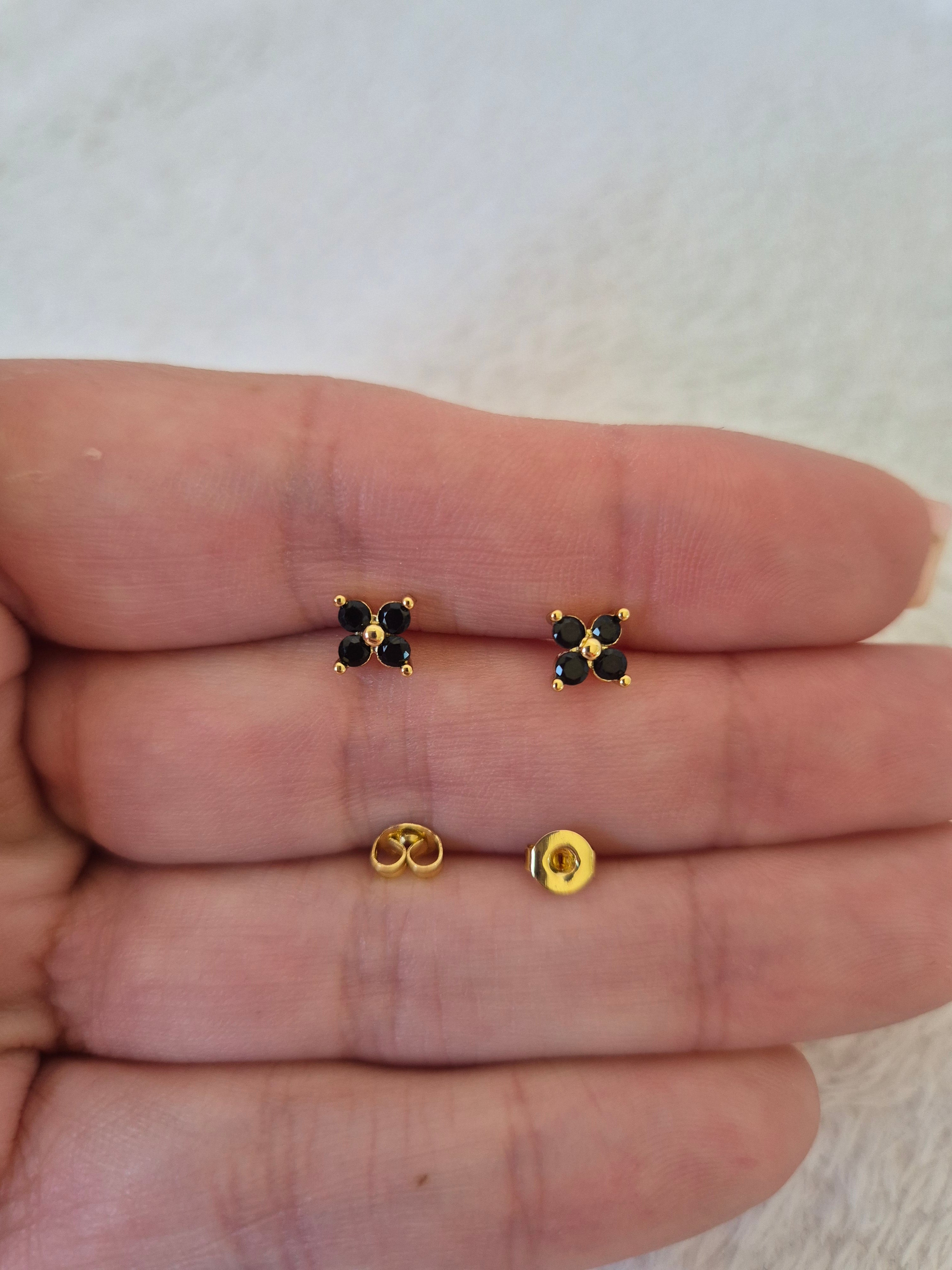 Boucles d'oreilles strass noirs