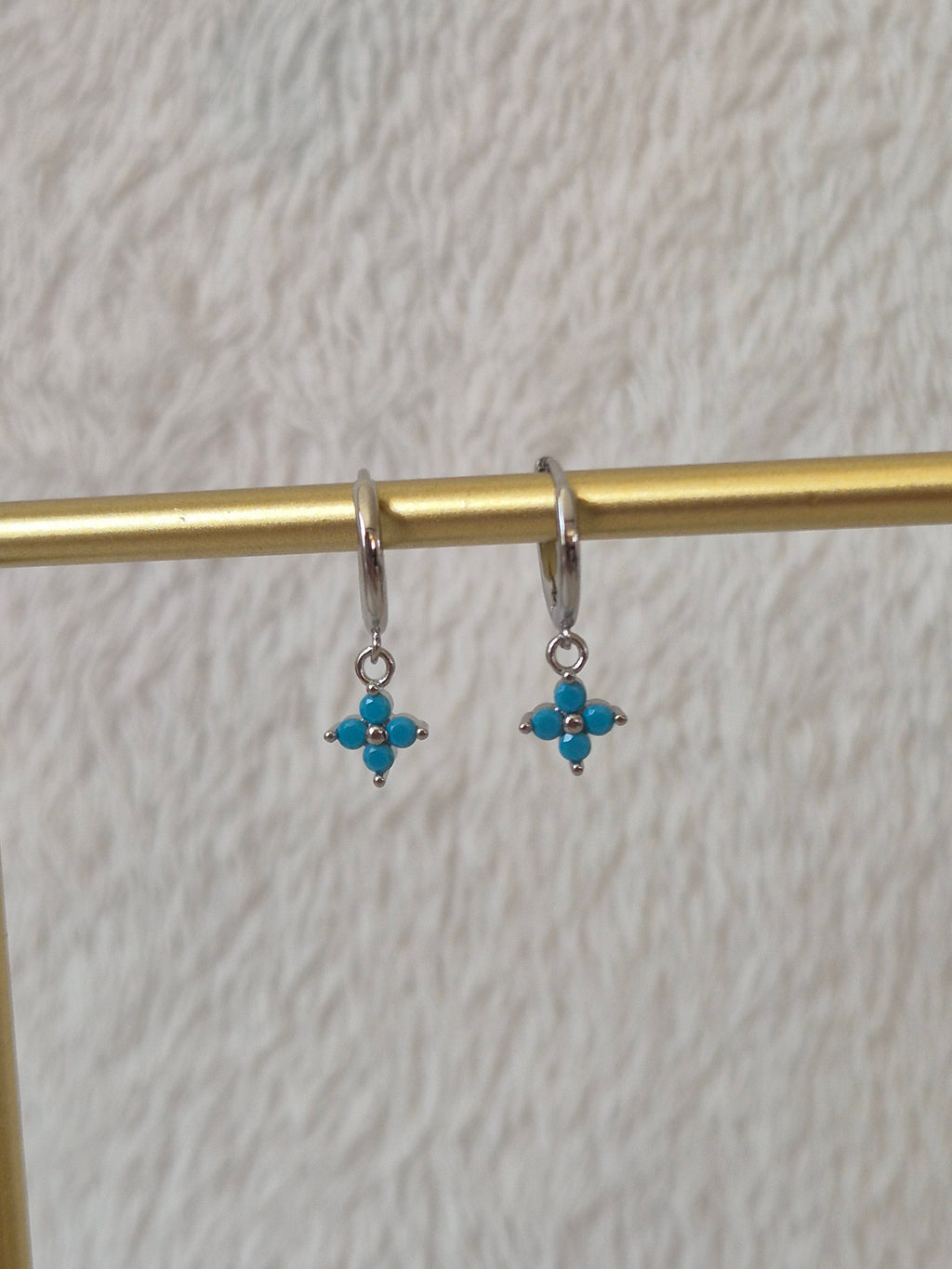 Boucles d'oreilles strass bleus clairs