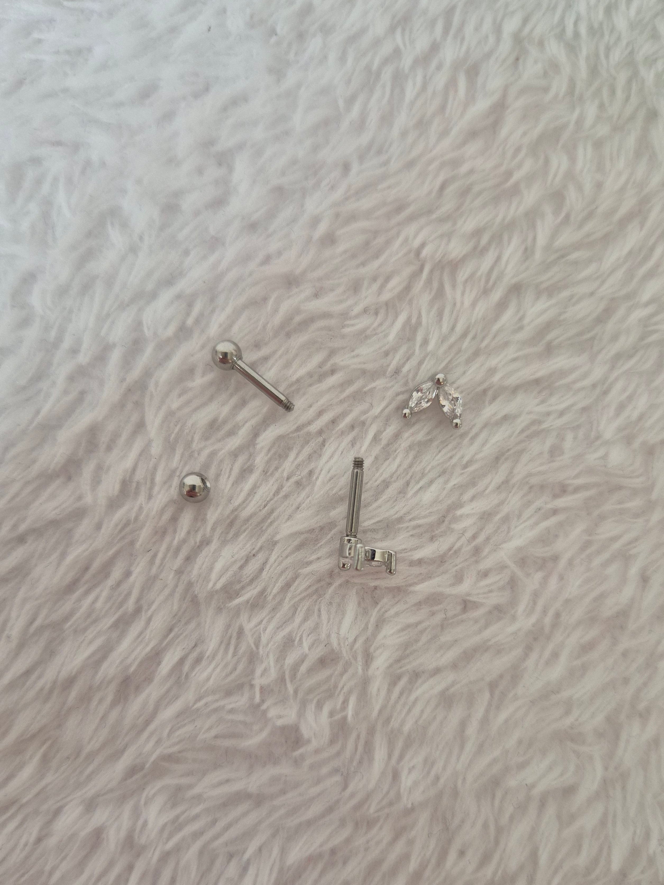 Boucles d'oreilles strass pétales