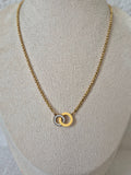 Collier entrelacé
