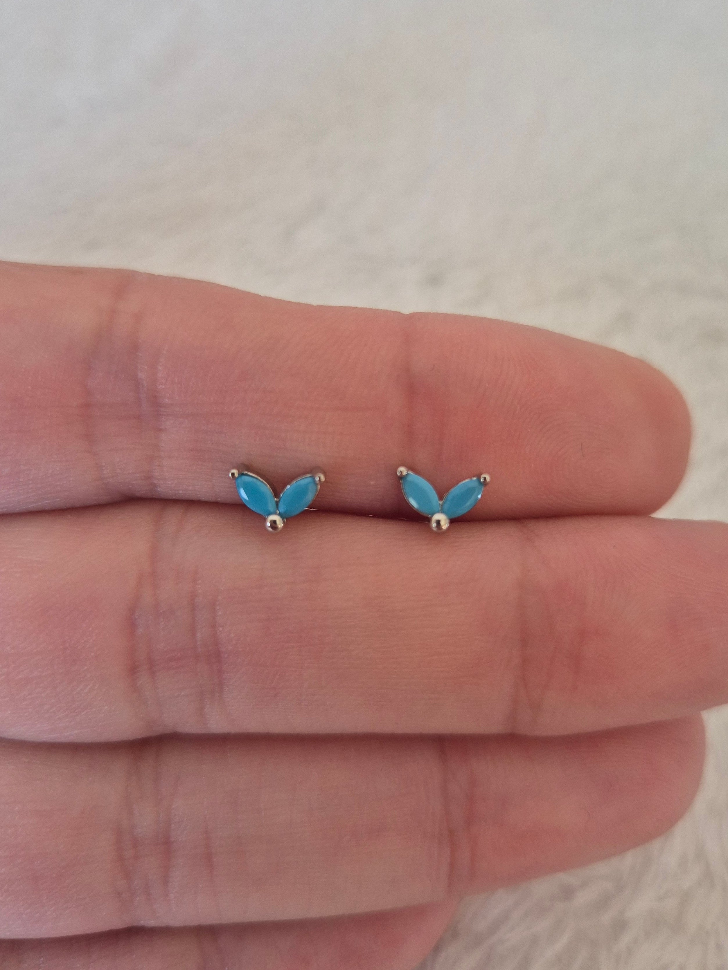 Boucles d'oreilles pétales bleus