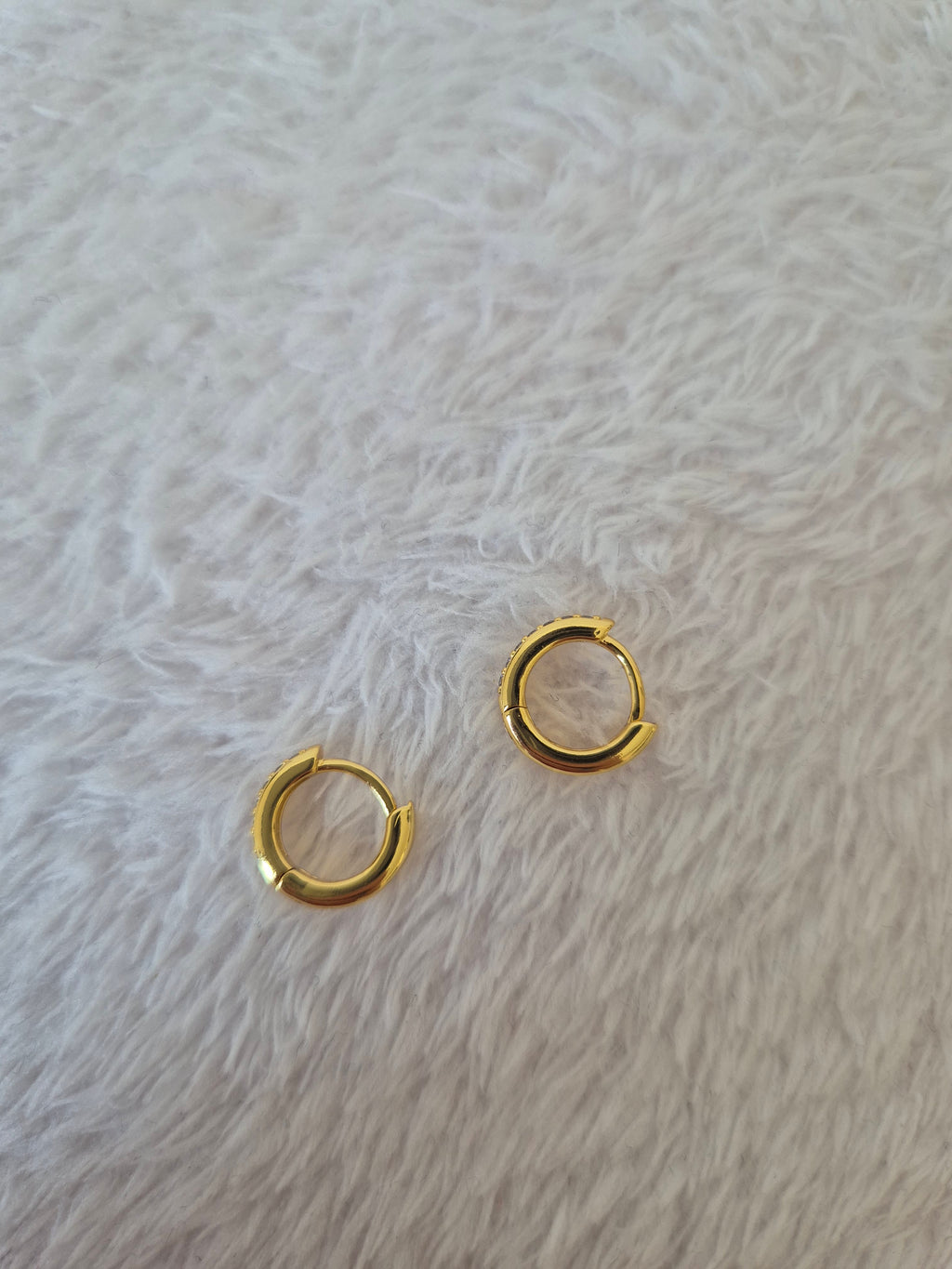 Mini créoles strass diamants