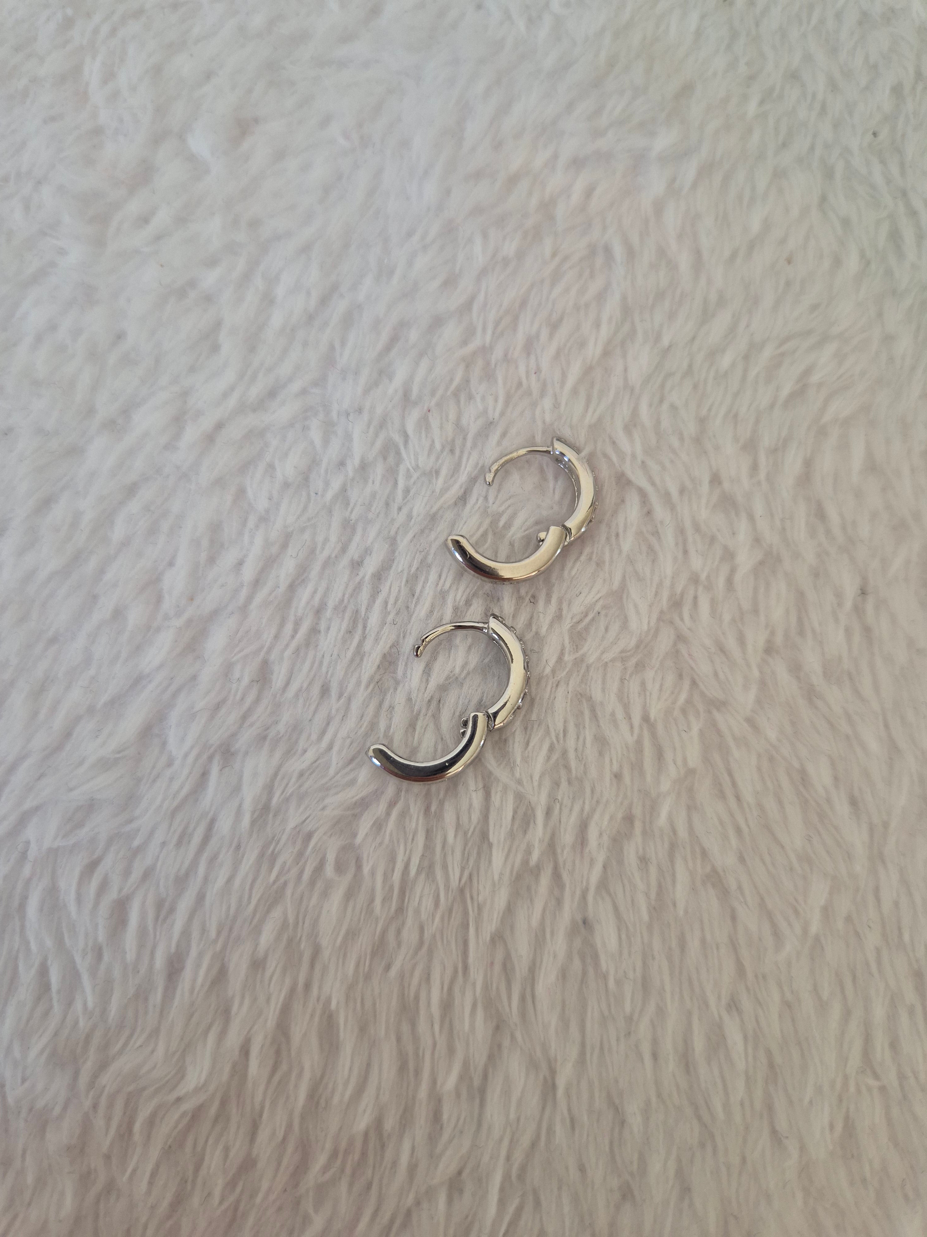 Boucles d'oreilles strass violets