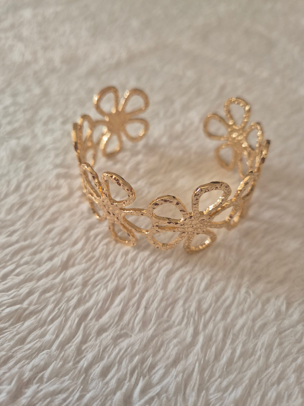 Bracelet manchette fleurs