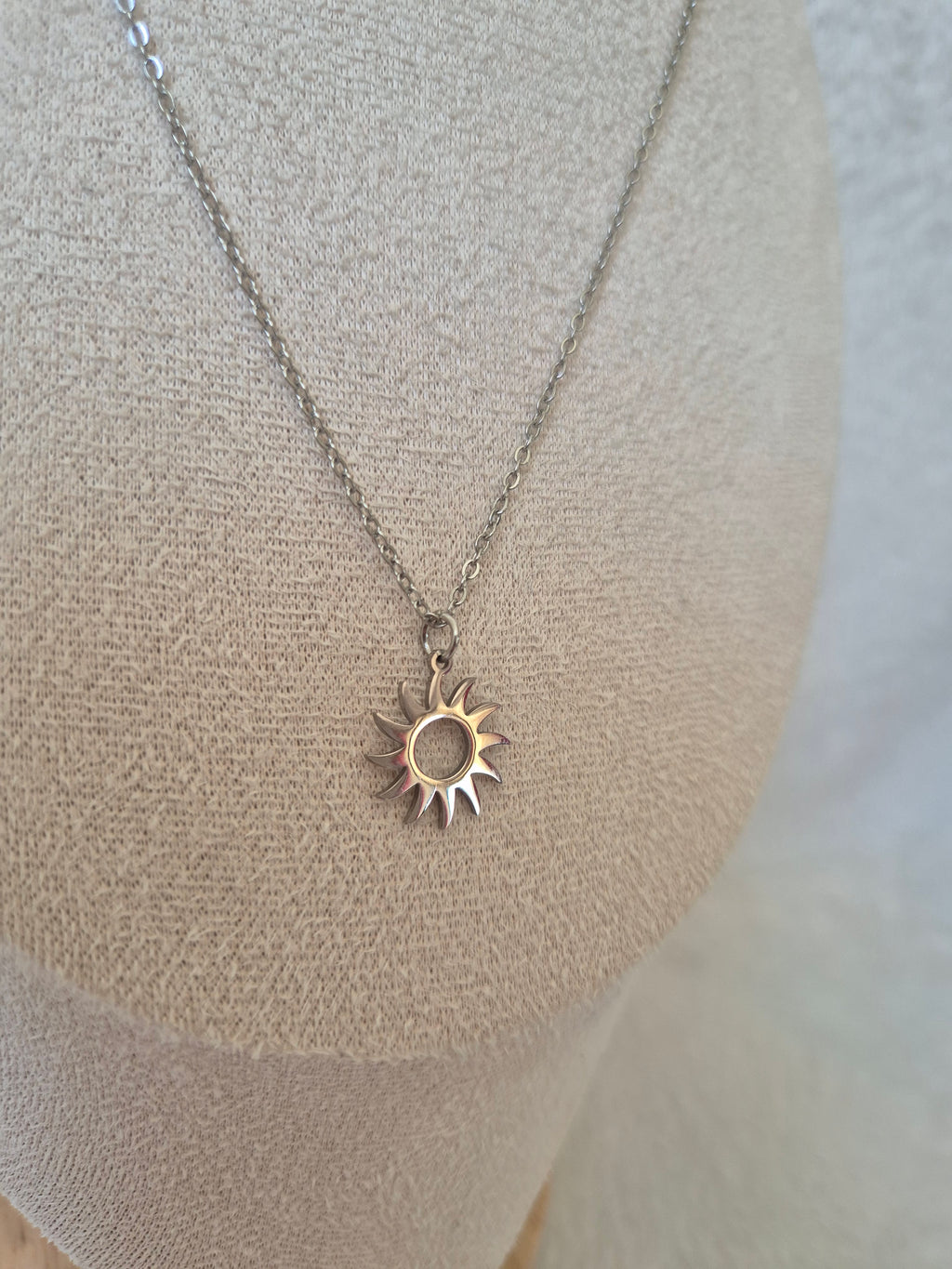 Collier soleil